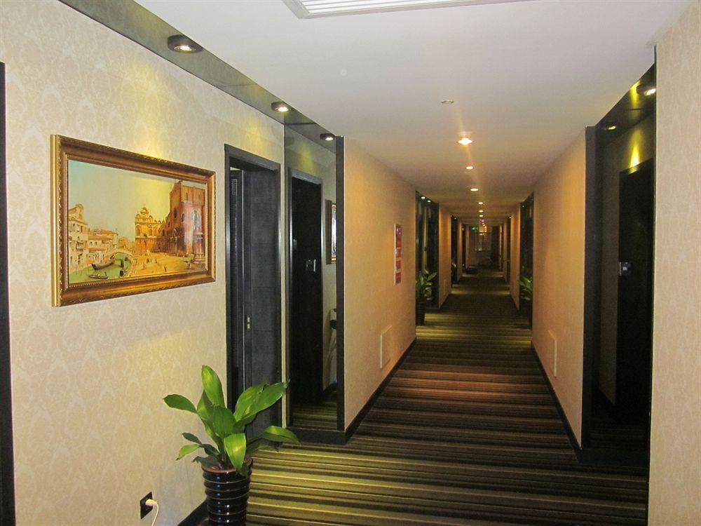 Vienna Hotel Dongguan Houjie Avenue Экстерьер фото