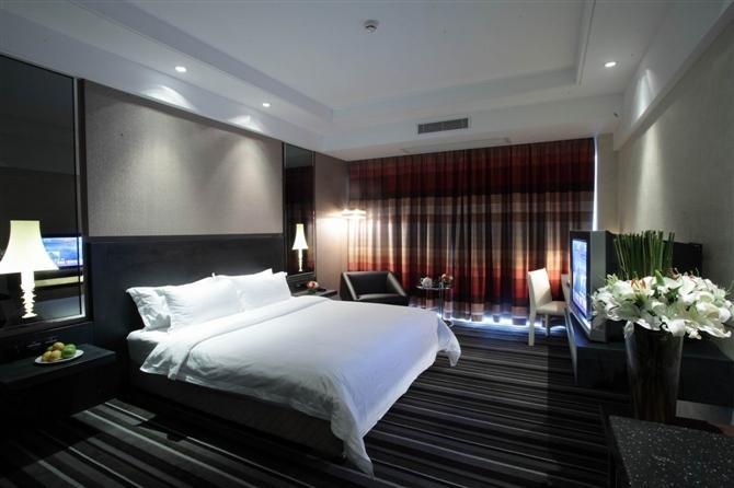 Vienna Hotel Dongguan Houjie Avenue Номер фото