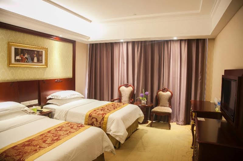 Vienna Hotel Dongguan Houjie Avenue Экстерьер фото